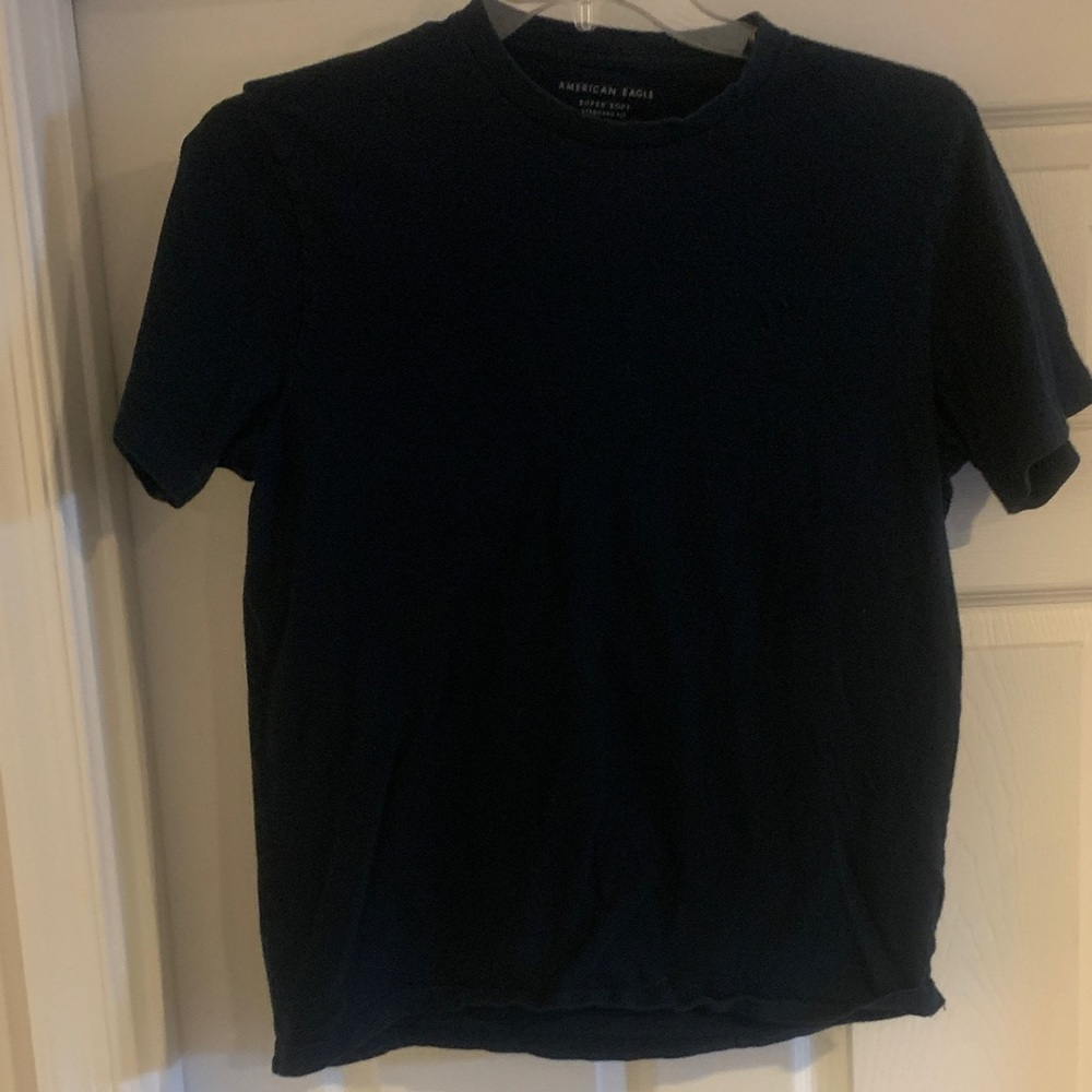 2 American Eagle Outfitters Men's Dark Blue & Cranberry Tee